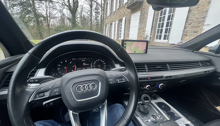 location-AUDI-Paris-roadstr