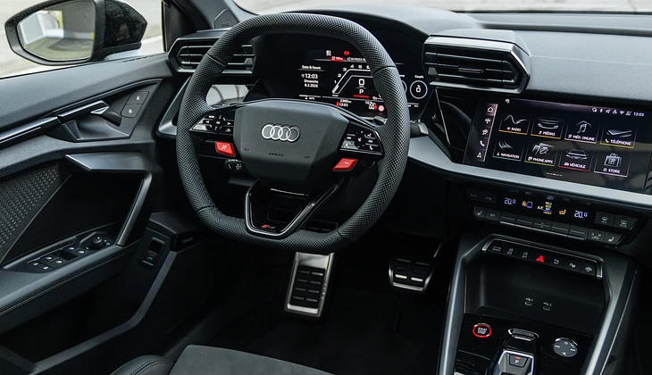 location-AUDI-Lille-roadstr