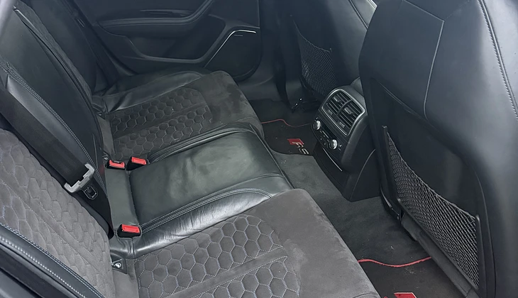 location-AUDI-Montreuil-roadstr