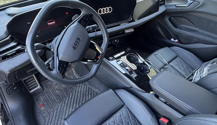 location-AUDI-Montélimar-roadstr