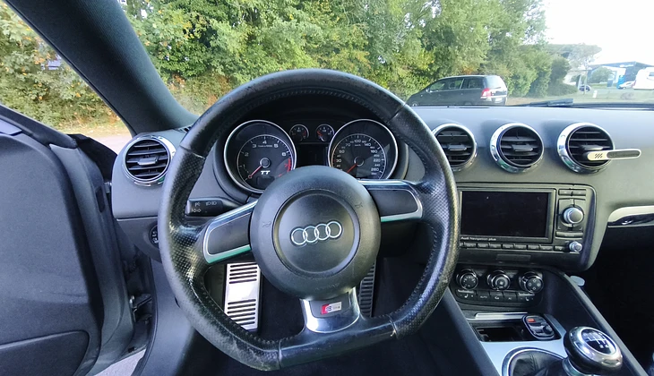 location-AUDI-Hérouville-Saint-Clair-roadstr