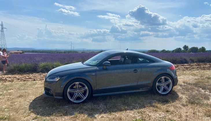 location-AUDI-Toulon-roadstr