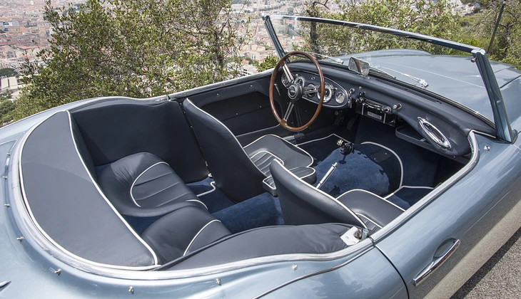 location-AUSTIN HEALEY-Nice-roadstr