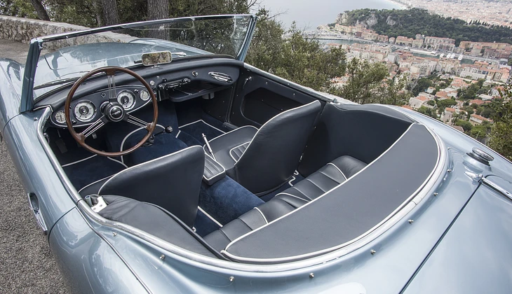 location-AUSTIN HEALEY-Nice-roadstr