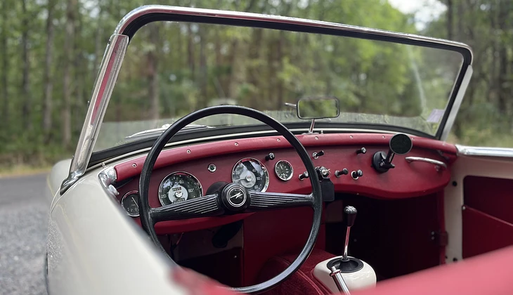 location-AUSTIN HEALEY-Braye-sur-Maulne-roadstr