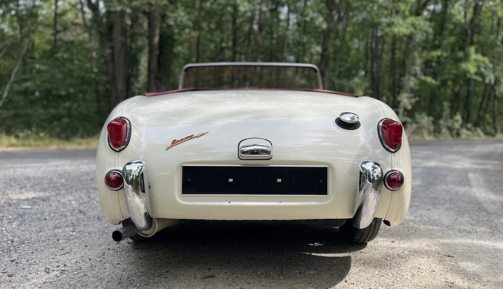 location-AUSTIN HEALEY-Braye-sur-Maulne-roadstr