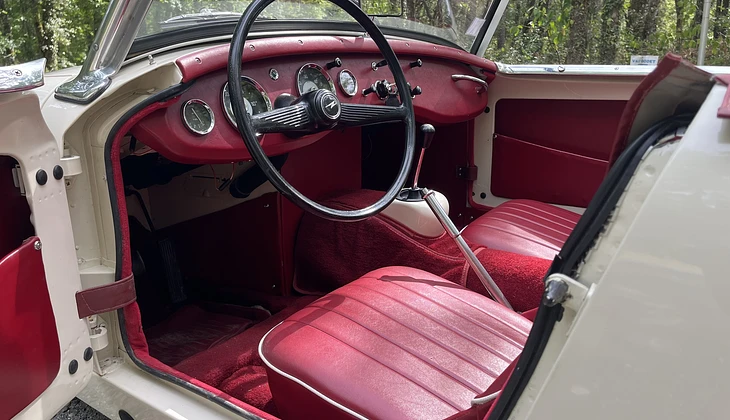 location-AUSTIN HEALEY-Braye-sur-Maulne-roadstr