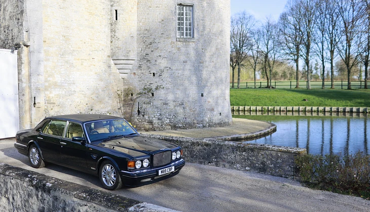 location-BENTLEY-Paris-roadstr