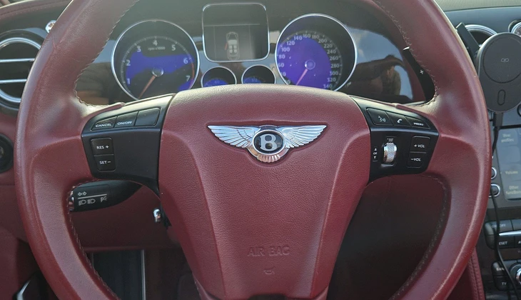 location-BENTLEY-Anglet-roadstr
