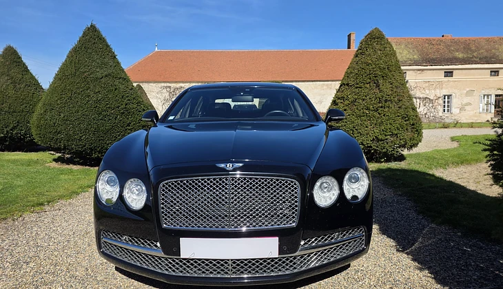 location-BENTLEY-Montbrison-roadstr