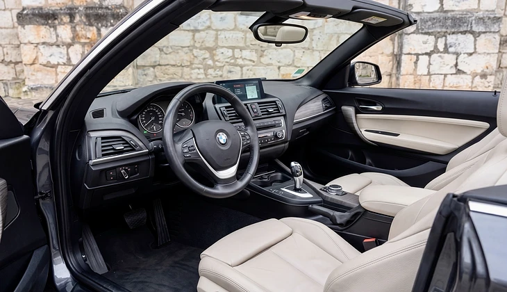 location-BMW-Bordeaux-roadstr