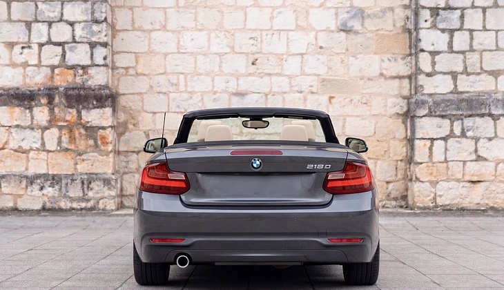 location-BMW-Bordeaux-roadstr