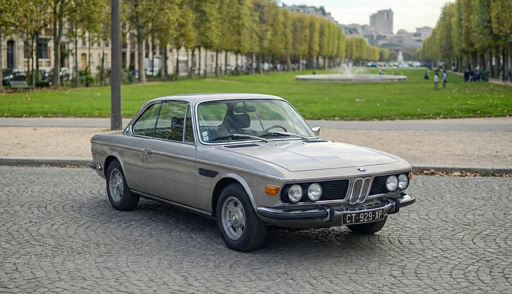 location-BMW-Paris-roadstr