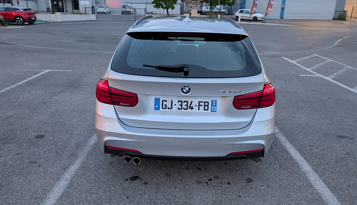 location-BMW-Saint-Savournin-roadstr
