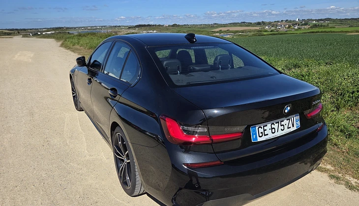 location-BMW-Quéven-roadstr