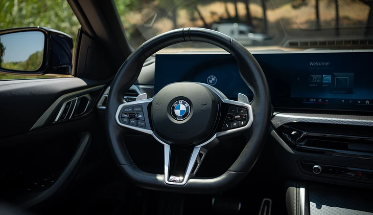 location-BMW-Nice-roadstr