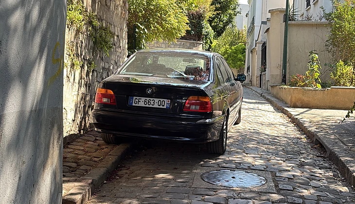 location-BMW-Saint-Maurice-roadstr