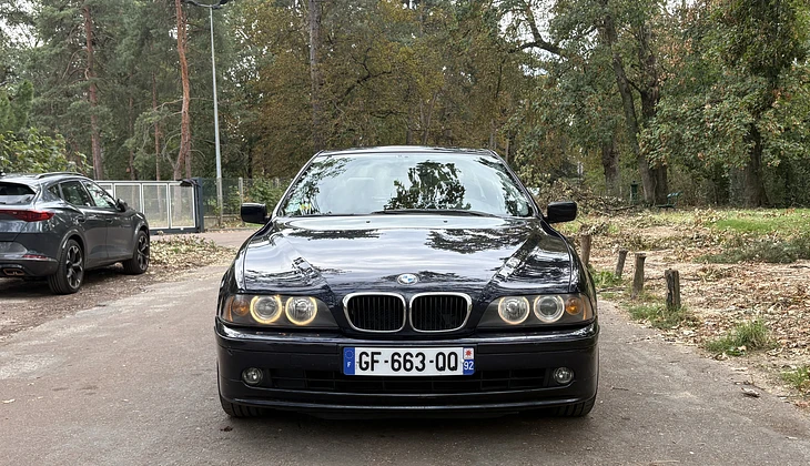 location-BMW-Saint-Maurice-roadstr