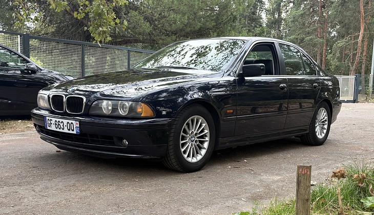 location-BMW-Saint-Maurice-roadstr