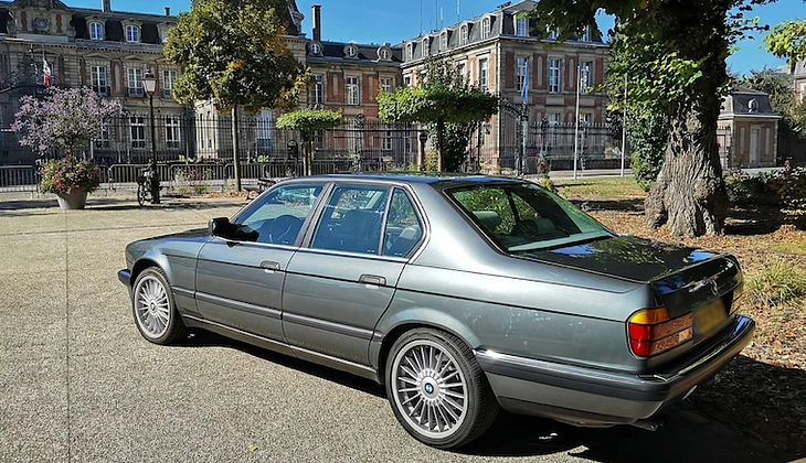 location-BMW-Colmar-roadstr
