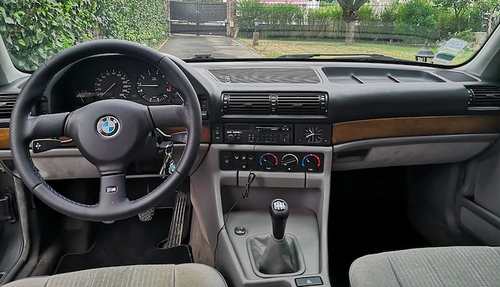 location-BMW-Colmar-roadstr