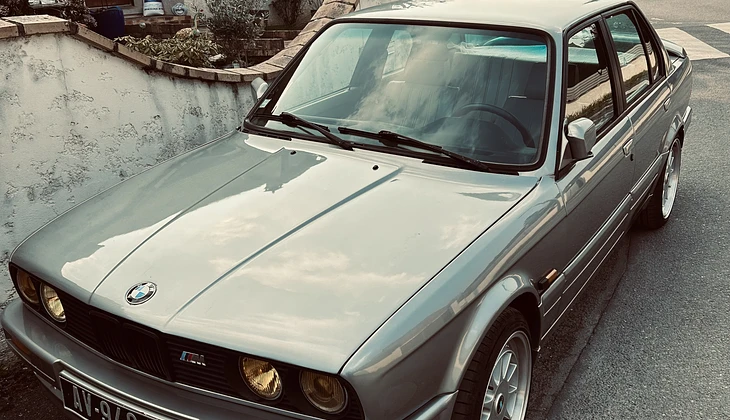 location-BMW-Mortcerf-roadstr