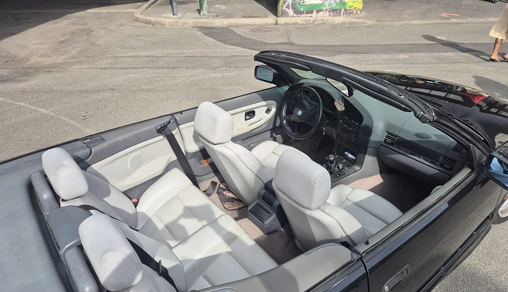 location-BMW-Paris-roadstr
