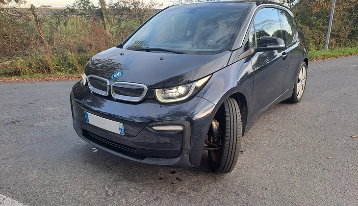 location-BMW-Carquefou-roadstr