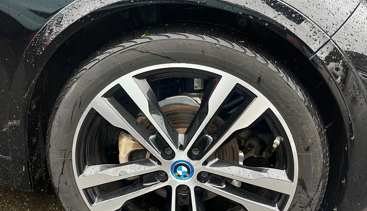 location-BMW-Cestas-roadstr