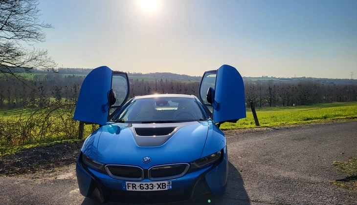 location-BMW-Paris-roadstr