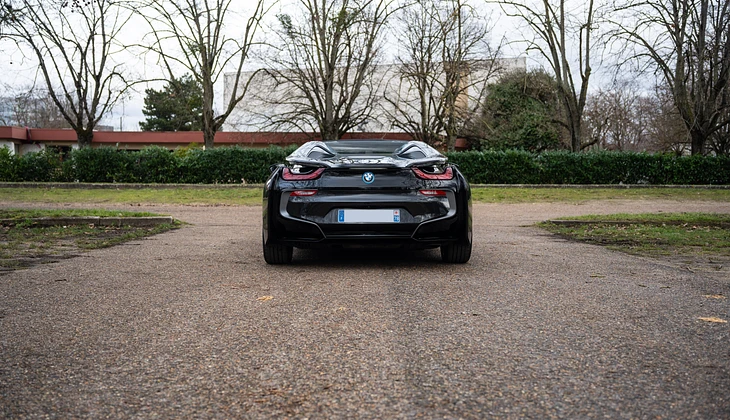 location-BMW-Courbevoie-roadstr