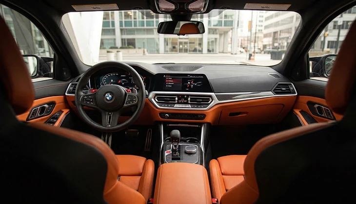 location-BMW-Argenteuil-roadstr