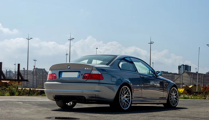 location-BMW-Marquefave-roadstr