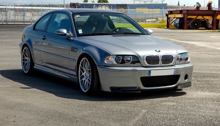 location-BMW-Marquefave-roadstr