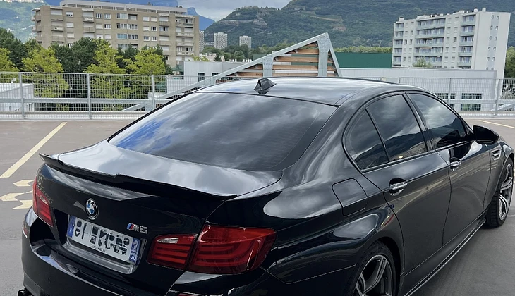 location-BMW-Narbonne-roadstr