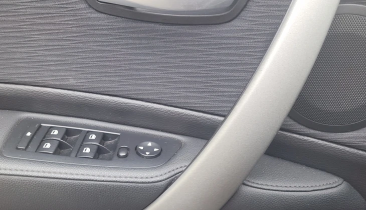 location-BMW-Le Plessis-Trévise-roadstr