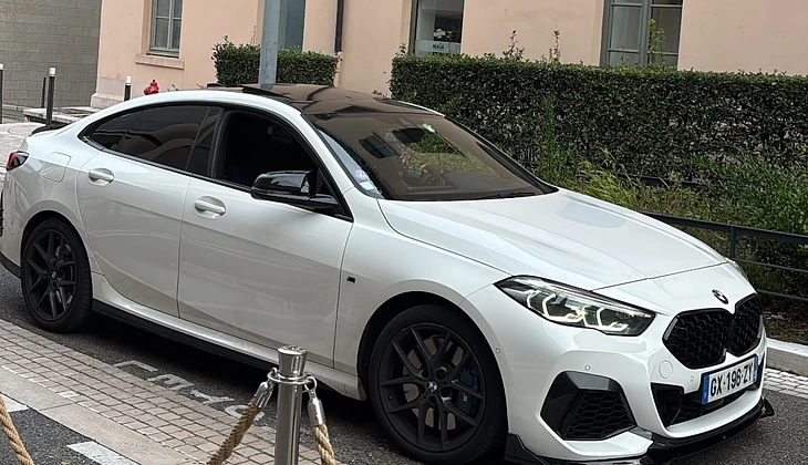 location-BMW-Lyon-roadstr