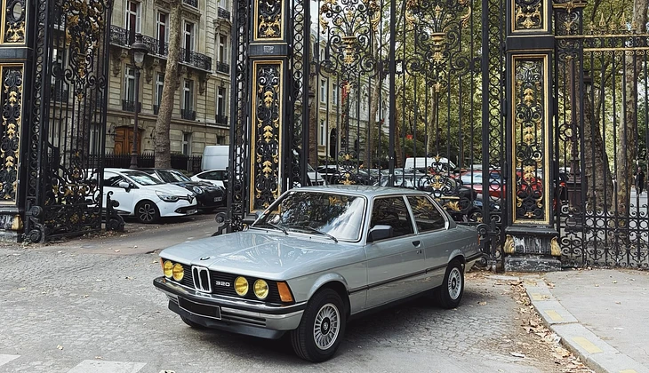 location-BMW-Levallois-Perret-roadstr
