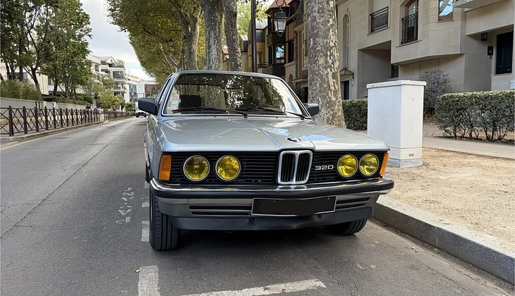 location-BMW-Levallois-Perret-roadstr