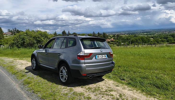 location-BMW-Lyon-roadstr