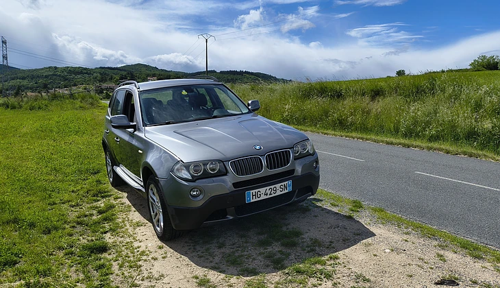location-BMW-Lyon-roadstr