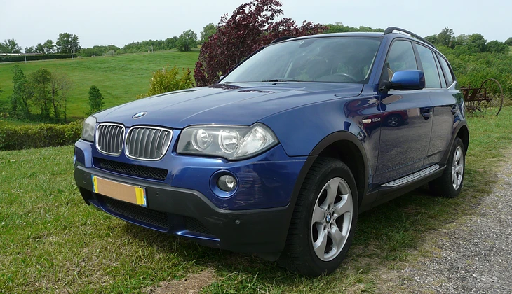 location-BMW-Ajaccio-roadstr