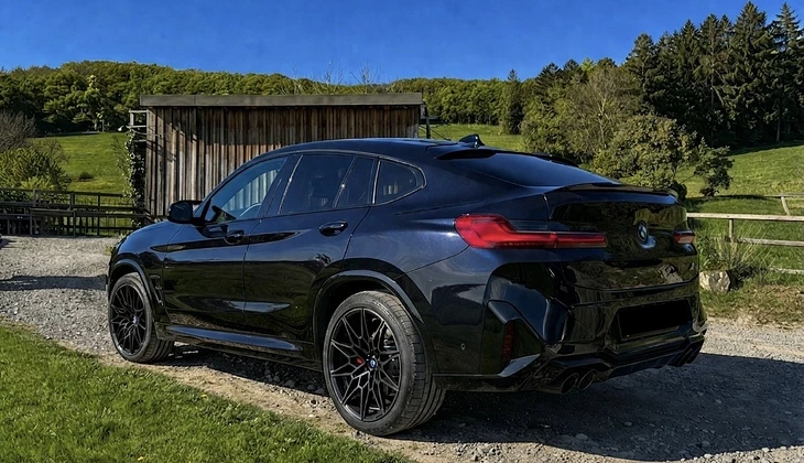 location-BMW-Gex-roadstr