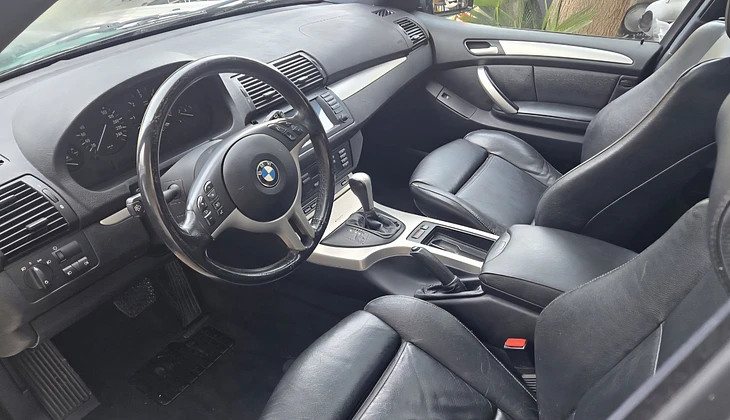 location-BMW-Nice-roadstr