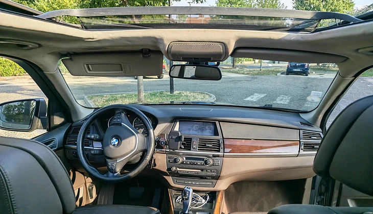location-BMW-Lyon-roadstr