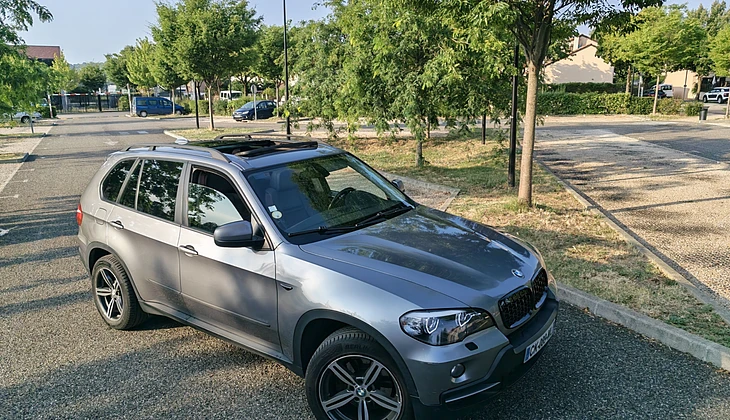 location-BMW-Lyon-roadstr