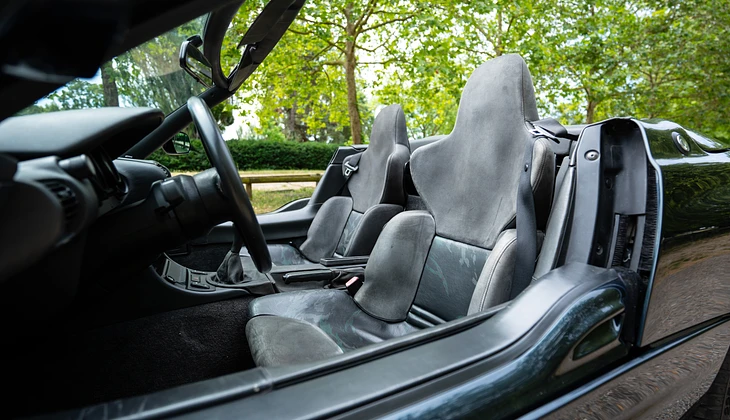 location-BMW-Courbevoie-roadstr