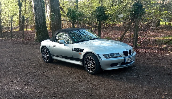 location-BMW-Flers-roadstr
