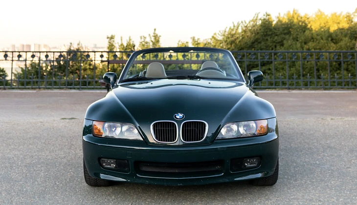 location-BMW-Puteaux-roadstr