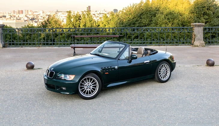 location-BMW-Puteaux-roadstr